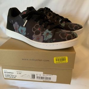 Ellen Degeneres ED Chapala flora sneaker size 8.5 new in original box